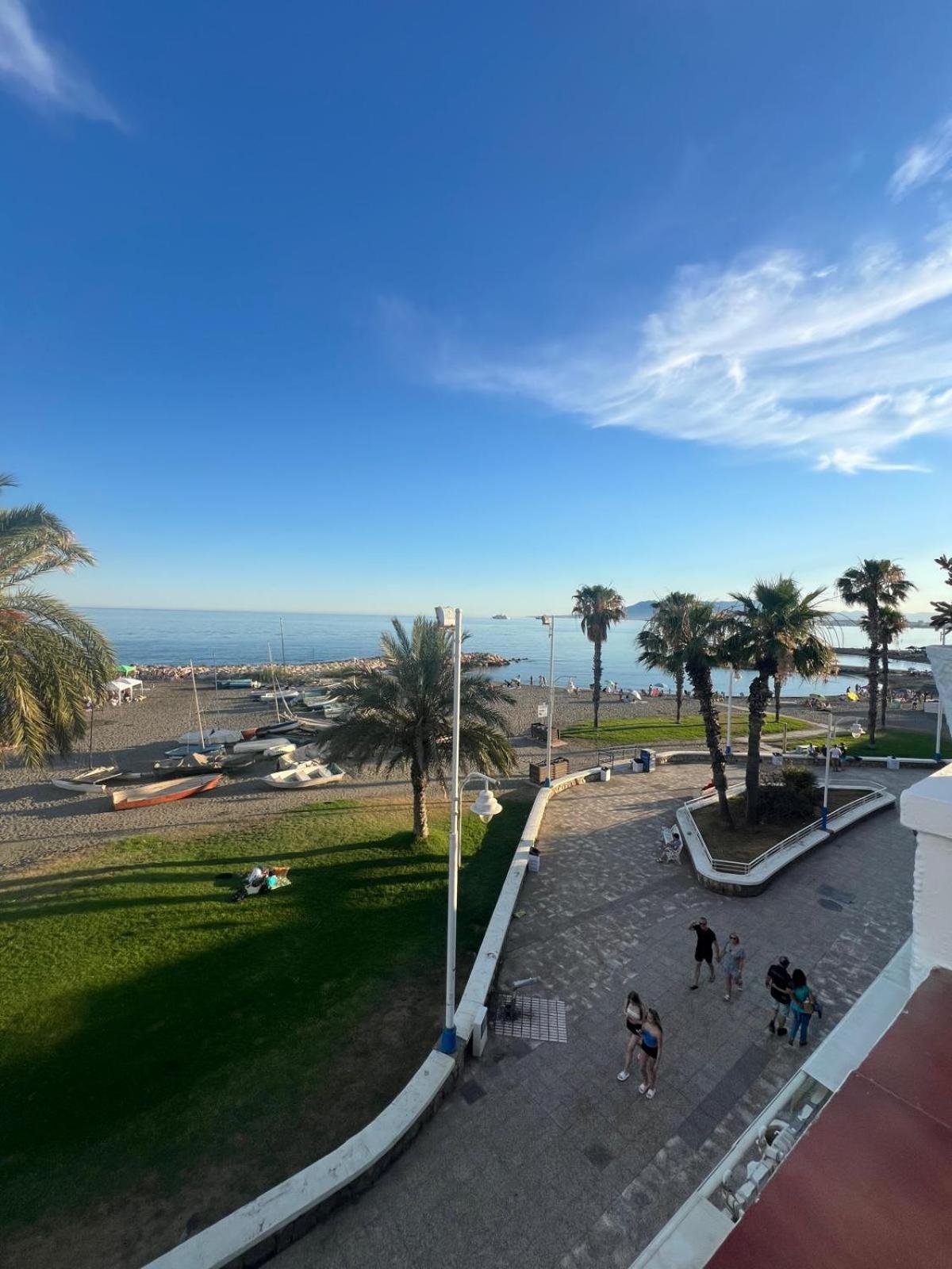 La Buhardilla De Pedregalejo Apartamento Málaga Exterior foto